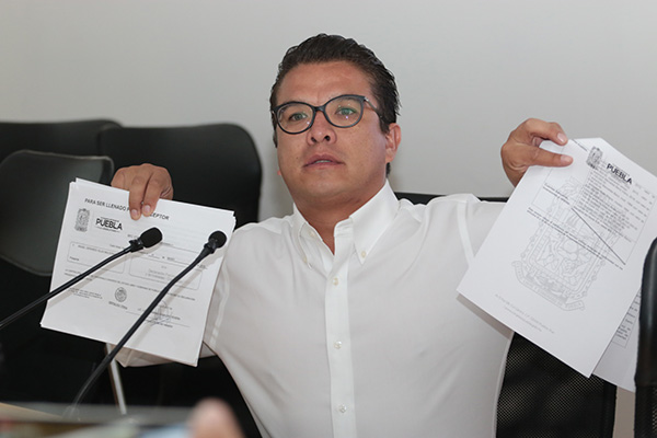Gerardo Islas intenta desviar la atención sobre su misteriosa riqueza
