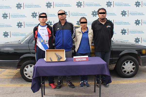 Andaban en un taxi con un arma y cartuchos útiles; ya están detenidos