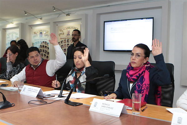 Aprueban diputados incrementar penas a transportistas que operen unidades sin permiso