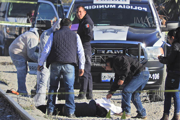 Asesinan a mujer frente al panteón de Xochimehuacán