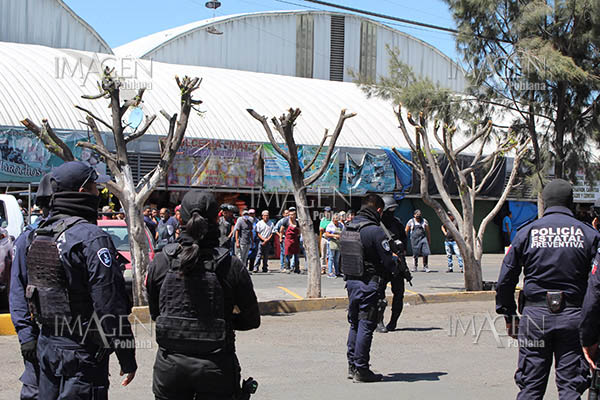 Estrenan decreto de seguridad con operativo en el Mercado Morelos