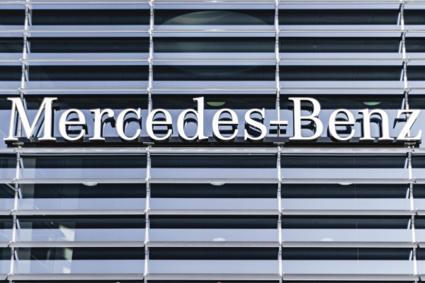 El equipo Mercedes de Fórmula 1 produce 10,000 respiradores en 10 días