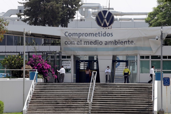 Gobierno estatal reitera su confianza en la industria automotriz