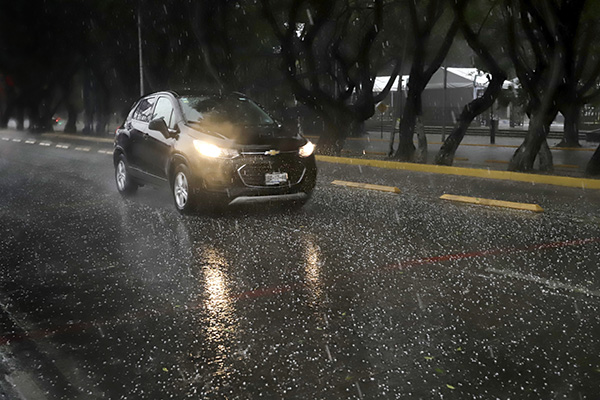 Lluvias, última esperanza para que poblanos se queden en casa