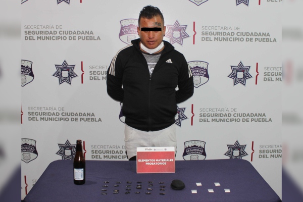 Policía Municipal detiene a sujeto con treinta dosis de droga