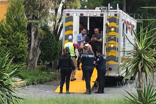 Riña por embarazo de adolescente termina en balacera