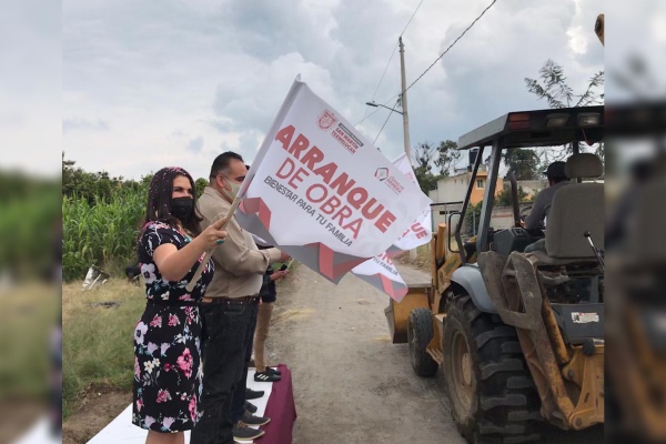 Arranca Norma Layón obras de pavimentación en juntas auxiliares