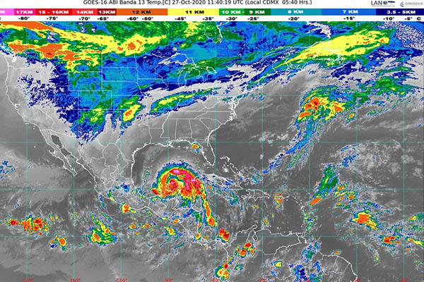 Zeta se debilita a tormenta tropical sobre península de Yucatán