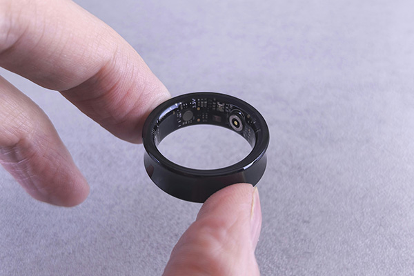 Anillo inteligente mide glucosa y cetonas sin ejercicio ni agujas